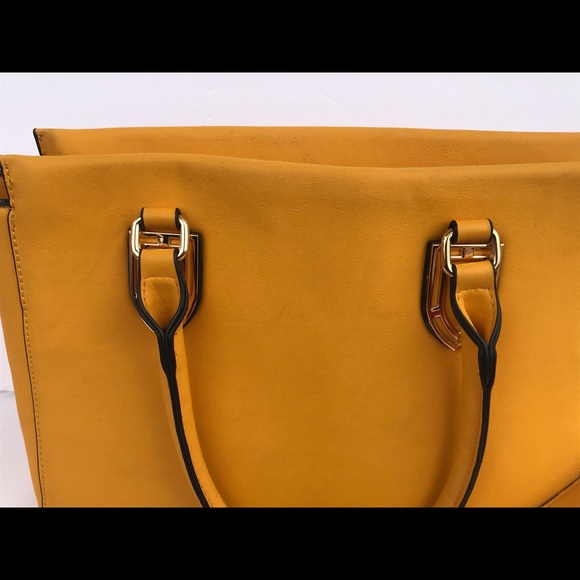 Handbag - Picture 2 of 7